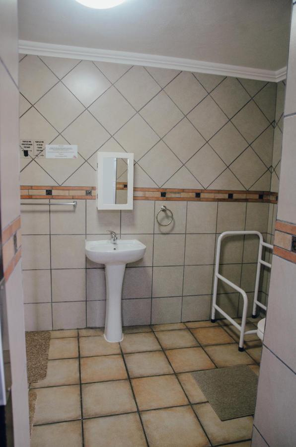 Towers Lodge Боксбург Екстериор снимка