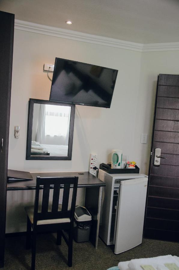 Towers Lodge Боксбург Екстериор снимка