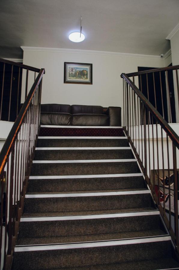 Towers Lodge Боксбург Екстериор снимка