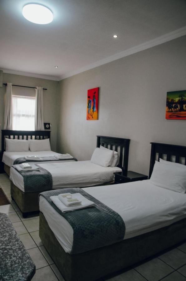 Towers Lodge Боксбург Екстериор снимка