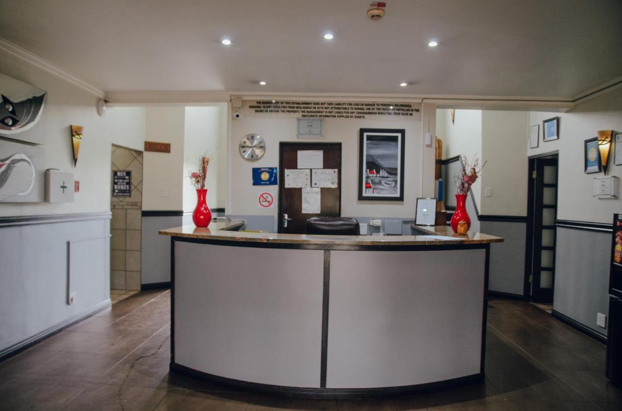 Towers Lodge Боксбург Екстериор снимка